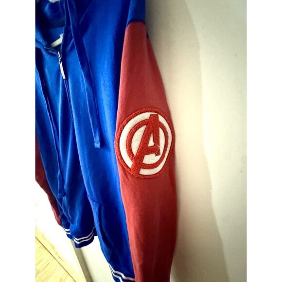 Rare Discontinued WeLoveFine Captain America Varsity Hoodie Mens XL Avengers - Picture 8 of 8